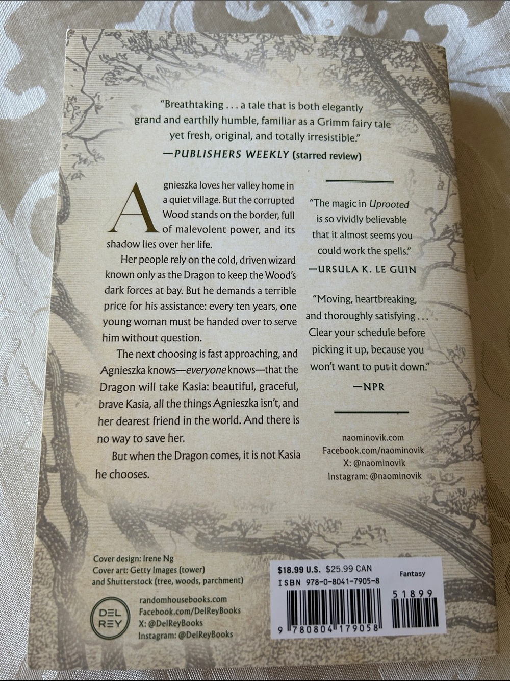 Book Bundle - Picture 8 of 10